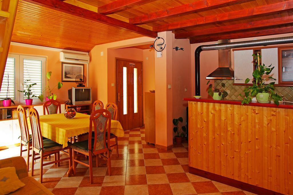 Apartments Julija Vela Luka Phòng bức ảnh