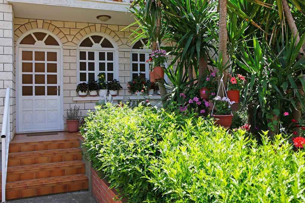 Apartments Julija Vela Luka Ngoại thất bức ảnh